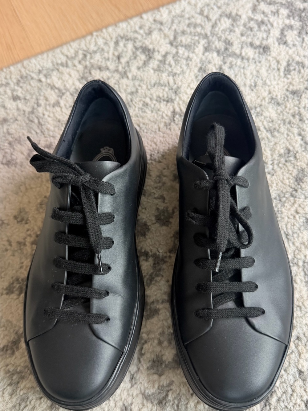 Tod's Black Leather Lace-Up Low-Top Sneakers